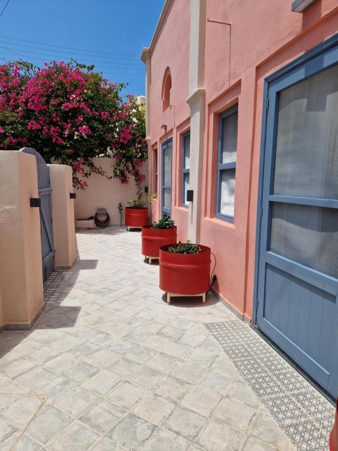 St.Mammas Traditional Apartment Mesaria Buitenkant foto